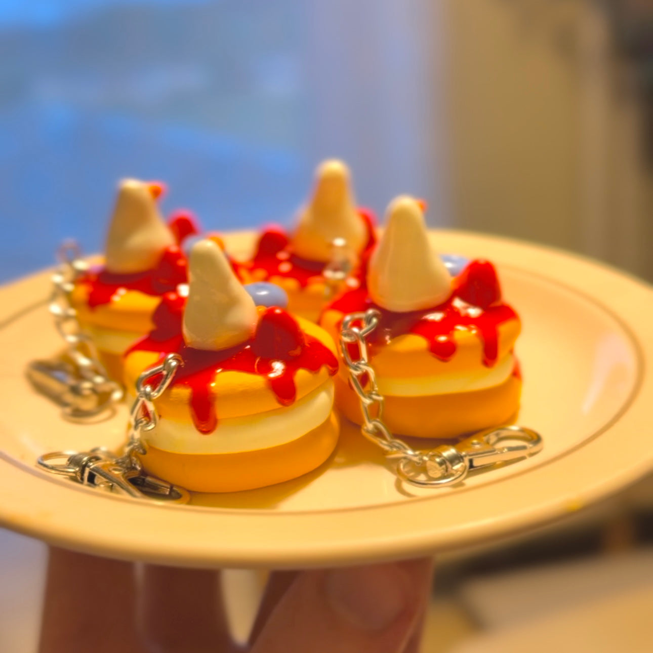 Macaroon keychain