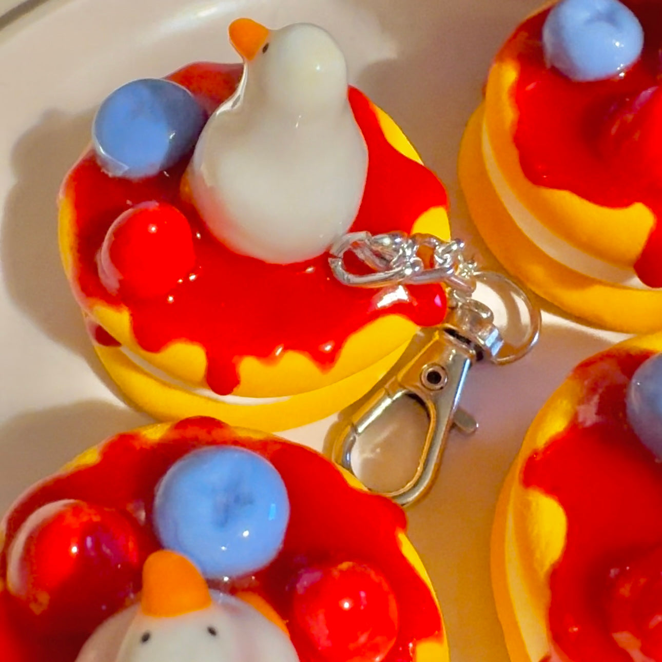 Macaroon keychain